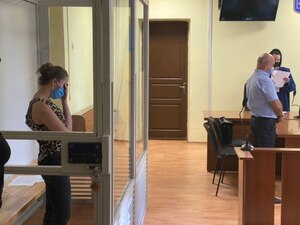 Суд відправив у СІЗО дівчину, яка скоїла смертельну аварію в Ужгороді (фото)