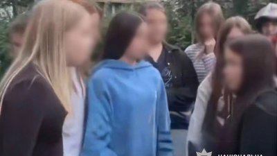У Києві школярки побили 15-річну дівчину