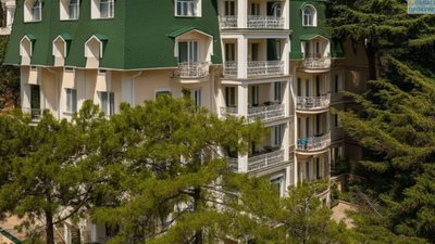 Львів'янину-власнику готелю в Криму оголосили підозру за фінансування армії рф