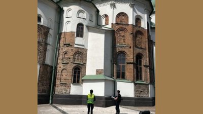 Сьогодні під час шахедної атаки зазнав пошкодження Софійський собор в Києві (ФОТО)