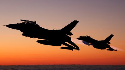 Європа повідомила Росію про готовність збивати російські літаки, - Bloomberg