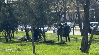 На вулиці в Одесі зі стріляниною затримали співробітників ТЦК (ФОТО, ВІДЕО)