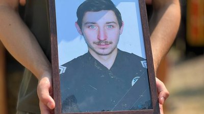 Львівщина попрощалася з молодим Героєм, який пішов на фронт після загибелі брата