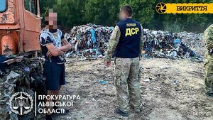 На Вінниччині захоронено 50 фур львівського сміття, — прокуратура (фото)