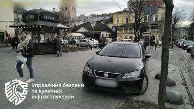 За минулий рік у Львові оштрафували водіїв за паркування на понад 100 млн грн