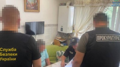 Посадовиця зі Стрия та її чоловік привласнили 2 млн грн на "муніципальних нянях"