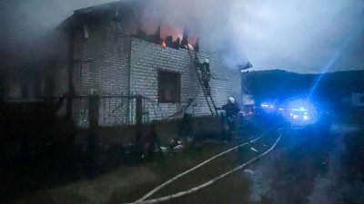 На Самбірщині згоріли будинок та автомобіль