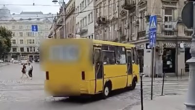 У Львові поліція знайшла водія маршрутки, який порушив ПДР (ВІДЕО)