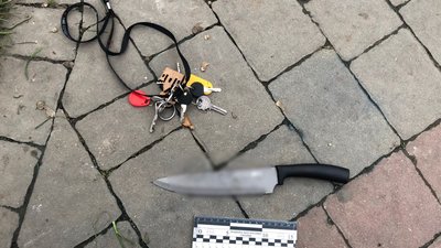 В Івано-Франківську жінка напала на двох випадкових перехожих