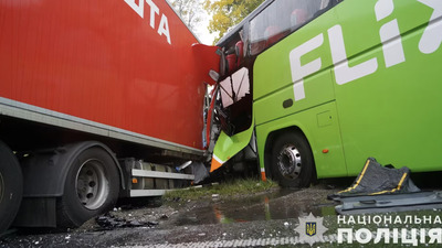 Медики повідомили, про стан потерпілих внаслідок масштабної ДТП на Львівщині