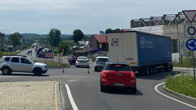 На Львівщині за добу у ДТП травмувалися двоє велосипедистів