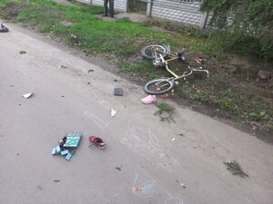 На Київщині водій насмерть збив двох дівчаток та намагався втекти (ФОТО)