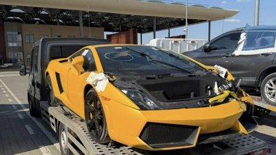 На Львівщину намагалися незаконно ввезти елітний автомобіль Lamborghini Gallardo (ФОТО)
