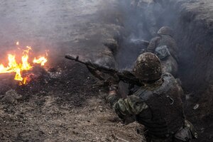 На День захисника російські окупаційні війська 21 раз обстріляли українські позиції: є поранений