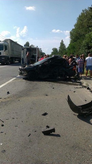 У ДТП неподалік Львова внаслідок якої загинула молода жінка потрапив автомобіль відомого бізнесмена Петра Димінського (фото)