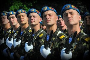 2 серпня - День високомобільних десантних військ України