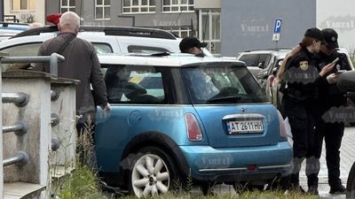 У Львові в автомобілі застрелився чоловік