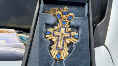 На Великдень на Львівщині чоловік вкрав хрест з церкви