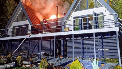 На Яворівщині горіла база відпочинку