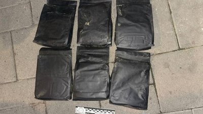 У центрі Львова поліція затримала 18-річного студента вищого навчального закладу (ФОТО)