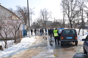 На Тернопільщині чоловік скоїв самогубство, виявивши матір мертвою (фото)