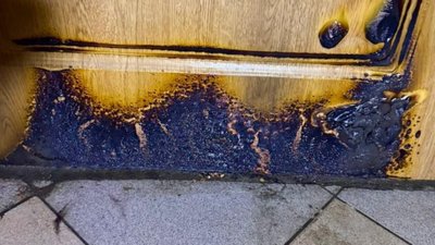 У Львові чоловік підпалив вхідні двері до квартири