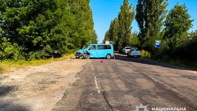 На Рівненщині у ДТП зіткнулися три автомобілі