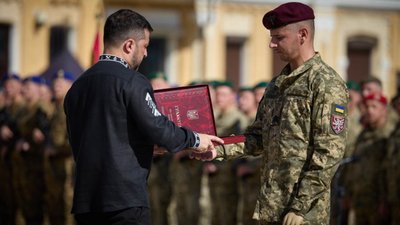 Президент вручив орден “Золота Зірка” Герою України зі Львівщини Назару Сапеті