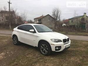 Розшукується викрадений BMW x6 2010 року випуску