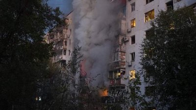 Російська комбінована атака: у Києві та Запоріжжі є загиблі та десятки поранених