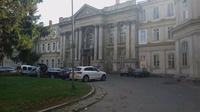 МРТ за мільйони: Львівська облрада замовила ремонт кабінету в лікарні за завищеними цінами