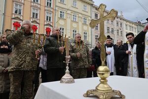 У Львові військові капелани освятили воду (ФОТО)