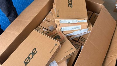 Львівські прикордонники викрили контрабанду ноутбуків на 2 млн грн