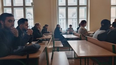 Праворадикальна молодь вчинила бійку під час студентської дискусії у Львівському університеті імені Івана Франка