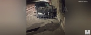 У Львові нетверезий водій BMW влетів у браму Личаківського цвинтаря (ВІДЕО)