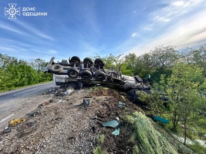 Смертельна ДТП: на Одещині сталося зіткнення вантажівок (ФОТО)