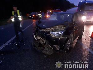 Поліція повідомила деталі масштабної аварії, в якій травмувались вісім людей (відео)