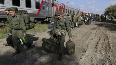 «Рейкові війни»: в окупантів проблеми із залізничним сполученням через підрив моста