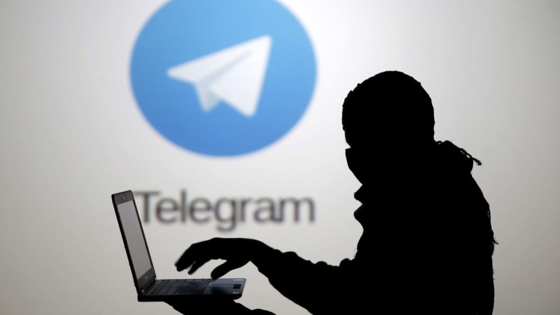 Правоохоронним структурам відомі реальні власники анонімних Telegram-каналів