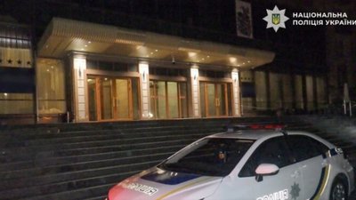 У готелі в Києві чоловік поранив ножем відвідувача