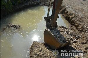 Поблизу Винників незаконно добували гравій, — поліція (фото)