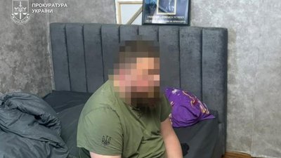 Виманювали мільйони через фейкову «єДопомогу»: на Дніпропетровщині викрили міжрегіональну банду шахраїв