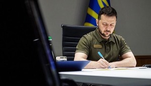  Володимир Зеленський підписав закони про спрощення проходження ВЛК 