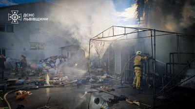 На Львівщині спалахнула пожежа на ринку: є потерпілі (ФОТО)