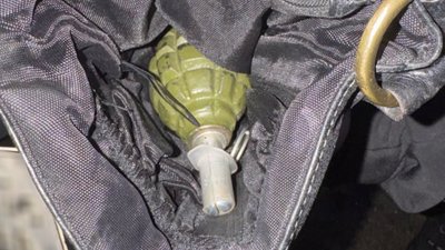 На Львівщині чоловік незаконно зберігав гранату й димову шашку