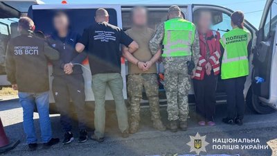 На Закарпатті двоє військових у СЗЧ намагалися втекти з України в "швидкій"