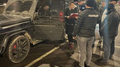 На Львівщині викрили схему незаконного переправлення чоловіків за кордон