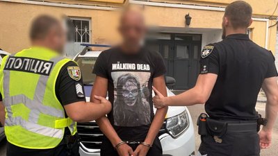 На Закарпатті чоловік сокирою вбив товариша