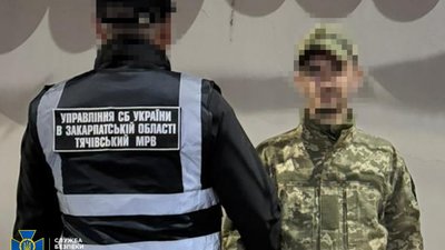 Житель Закарпаття під час служби в зоні бойових дій продавав бойові гранати у банках з повидлом