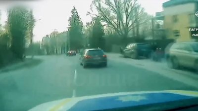 У Львові водій намагався втекти від патрульних та скоїв ДТП (ВІДЕО)